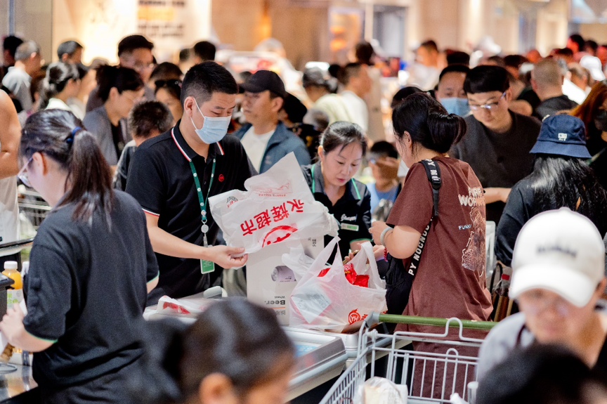 商超零售行业转型挑战_永辉超市业绩亏损分析_永辉超市股票为何大跌